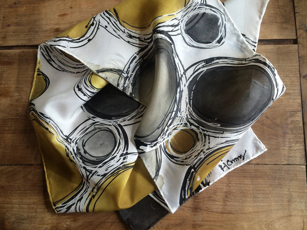 Infinity - Mustard and Black